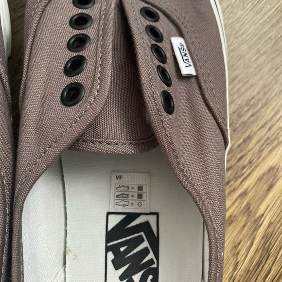Vans Authentic Canvas Shoe in black/pewter women’s 8.5 Men’s 7. Never worn - Picture 4 of 12